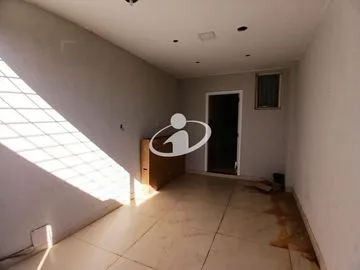 Casa para alugar no Martins imagem 1