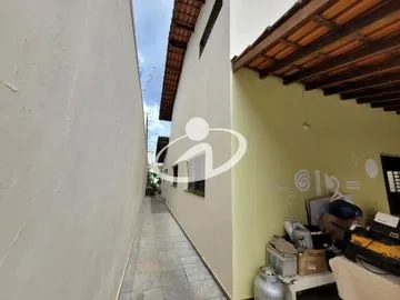 Casa para alugar no Cidade Jardim imagem 1
