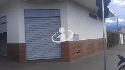 Cômodo para alugar no Marta Helena imagem 1
