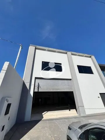 Galpão para alugar no Alto Umuarama imagem 1