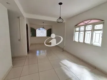 Casa para alugar no Umuarama imagem 1