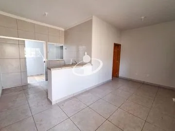 Casa para alugar no Martins imagem 1