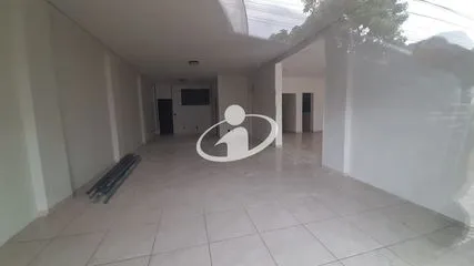 Cômodo para alugar no Tabajaras imagem 1