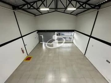 Galpão para alugar no Alto Umuarama imagem 1