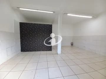 Cômodo para alugar no Martins imagem 1