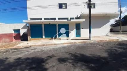 Cômodo para alugar no Custodio Pereira imagem 1