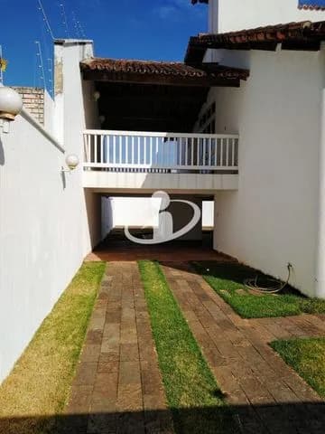 Casa para alugar no Fundinho imagem 1