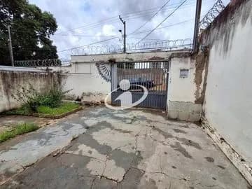 Casa para alugar no Martins imagem 1