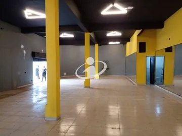 Cômodo para alugar no Centro imagem 1