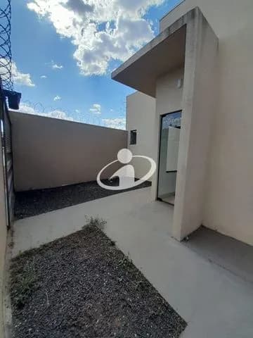 Casa para alugar no Shopping Park imagem 1