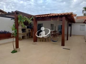 Casa para alugar no Jardim Karaiba imagem 1