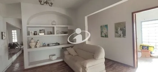 Casa Residencial para vender no Centro imagem 1