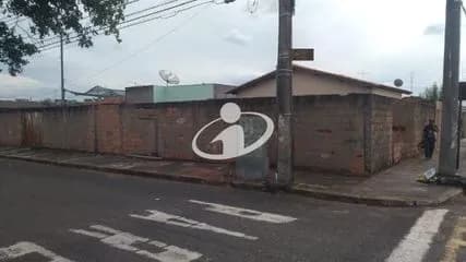 Terreno para vender no Saraiva imagem 1