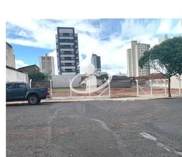 Terreno para vender no Osvaldo Rezende imagem 1
