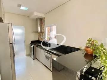 Casa Residencial para vender no Alto Umuarama imagem 1