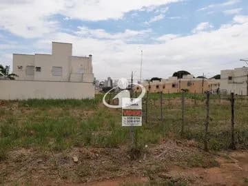 Terreno para vender no Saraiva imagem 1