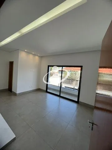 Casa Residencial para vender no Santa Monica imagem 1
