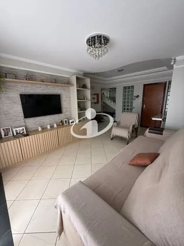 Apto Duplex para vender no Santa Monica imagem 1