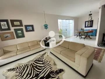 Casa Residencial para vender no Jardim Karaiba imagem 1