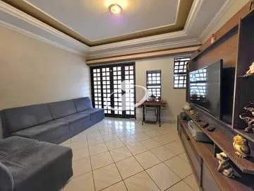 Casa Residencial para vender no Granada imagem 1