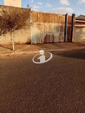 Terreno para vender no Tibery imagem 1