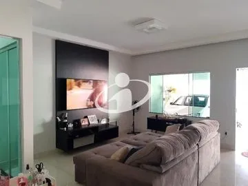Casa Residencial para vender no Alto Umuarama imagem 1