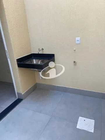 Casa/condominio para vender no Osvaldo Rezende imagem 1