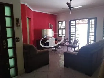 Casa Residencial para vender no Vigilato Pereira imagem 1