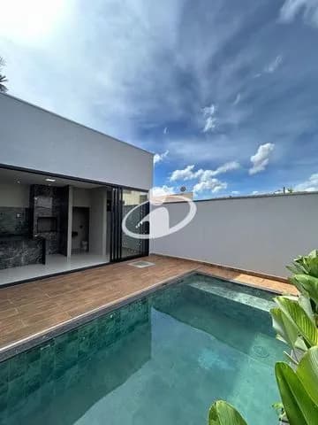 Casa Residencial para vender no Alto Umuarama imagem 1