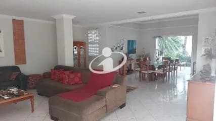 Casa Residencial para vender no Jardim Karaiba imagem 1