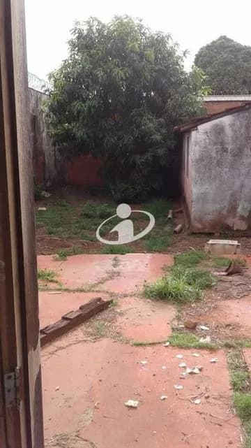 Casa Com Comercio para vender no Martins imagem 1