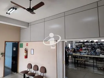 Imovel Comercial para vender no Santa Monica imagem 1