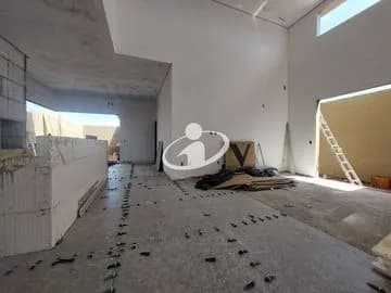 Casa/condominio para vender no Novo Mundo imagem 1